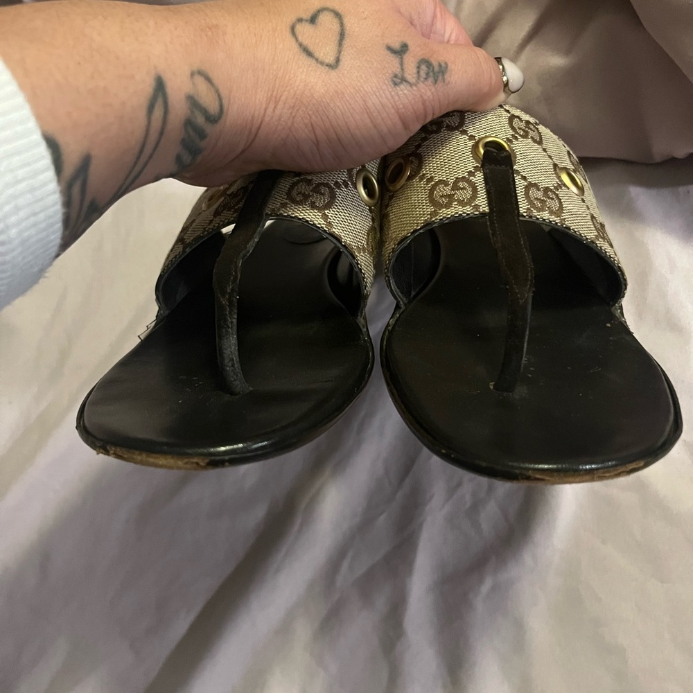 Gucci Brown and Gold Sandals authentic - Picture 5 of 6